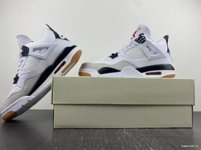 SB Nike DR5415-100 x Air Jordan 4 0511
